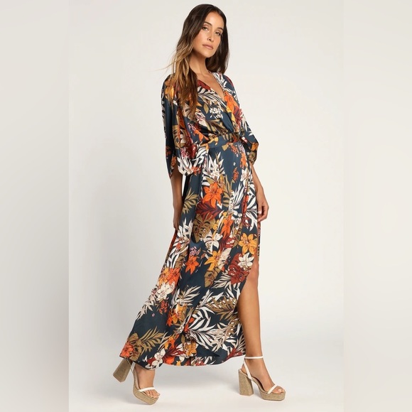 NEW Lulu’s Take a Holiday Navy Blue Tropical Print Maxi Dress Tie Waist Belted - Picture 2 of 15